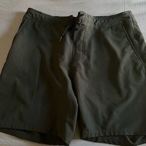 Ten Thousand Foundation Short